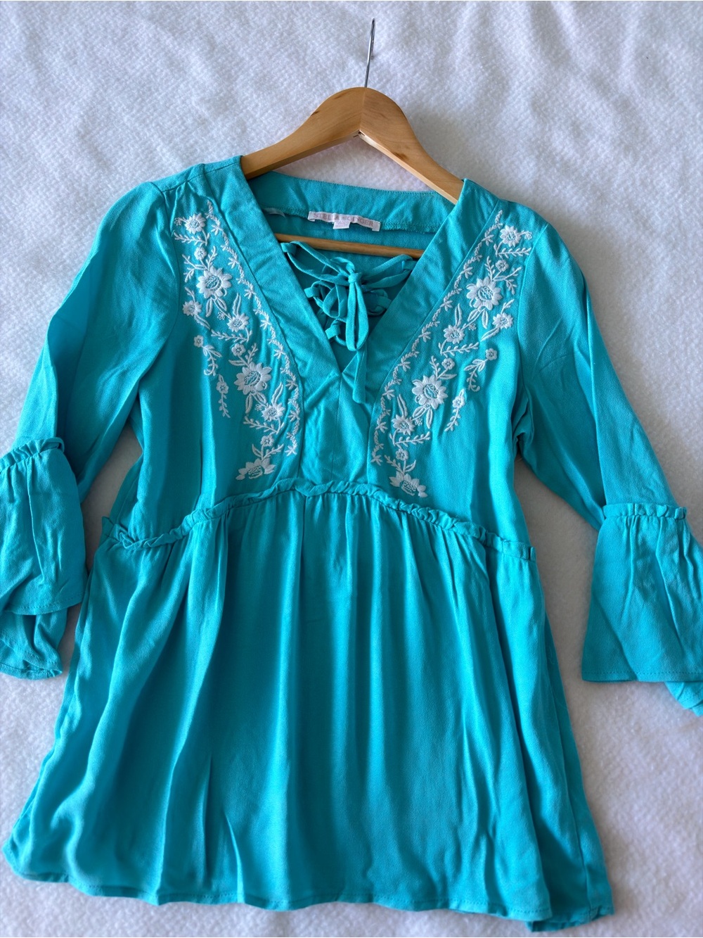 Stellah Turquoise Embroidered V-Neck Tunic